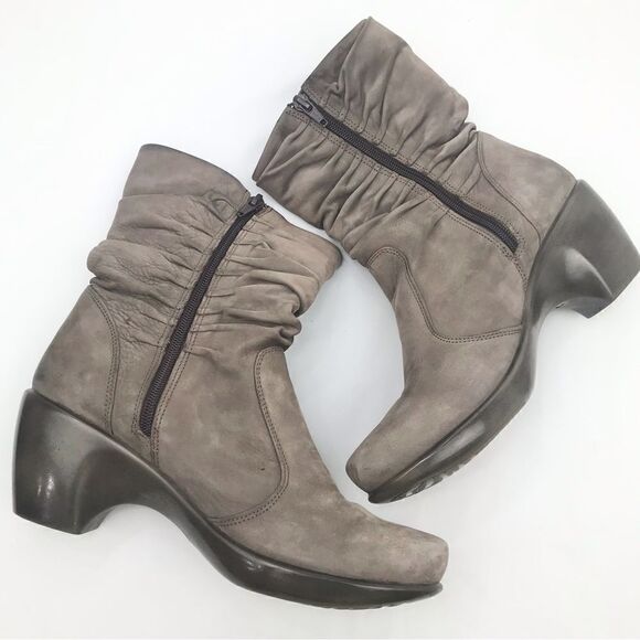 NAOT Taupe Leather MODESTO Ruched Ankle Boots - Picture 2 of 14